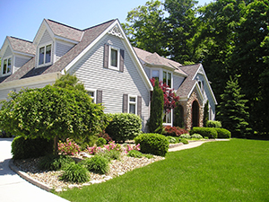 Landscapers and Lawncare Services in Cherokee, IA